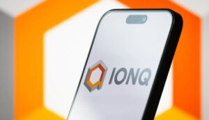 Read more about the article IonQ achète la startup britannique Oxford Ionics dans le domaine de l’informatique quantique pour près de 1,1 milliard de dollars